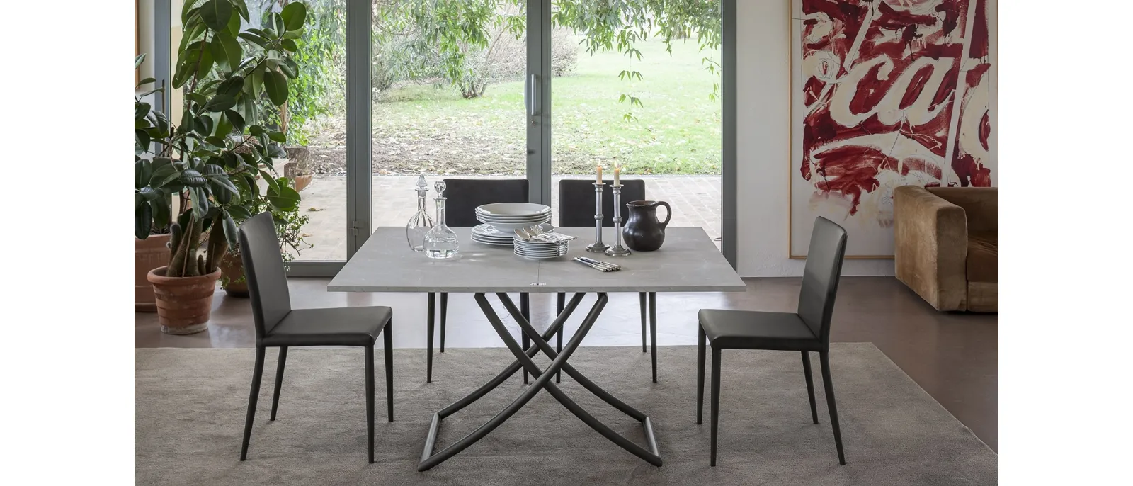 Tavolino Trasformabile Sakura con top in ceramica e base in metallo di Altacom