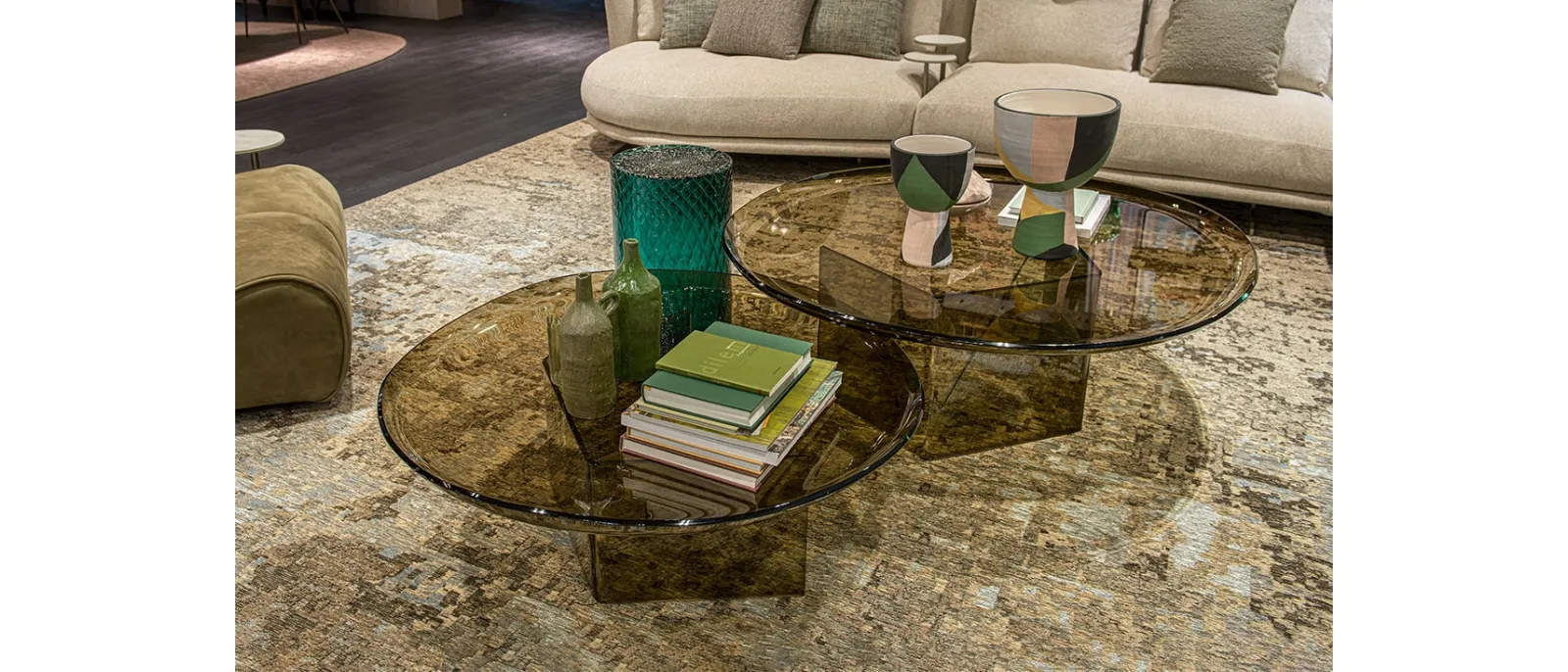 Tavolino Standard realizzato in vetro di Cattelan Italia