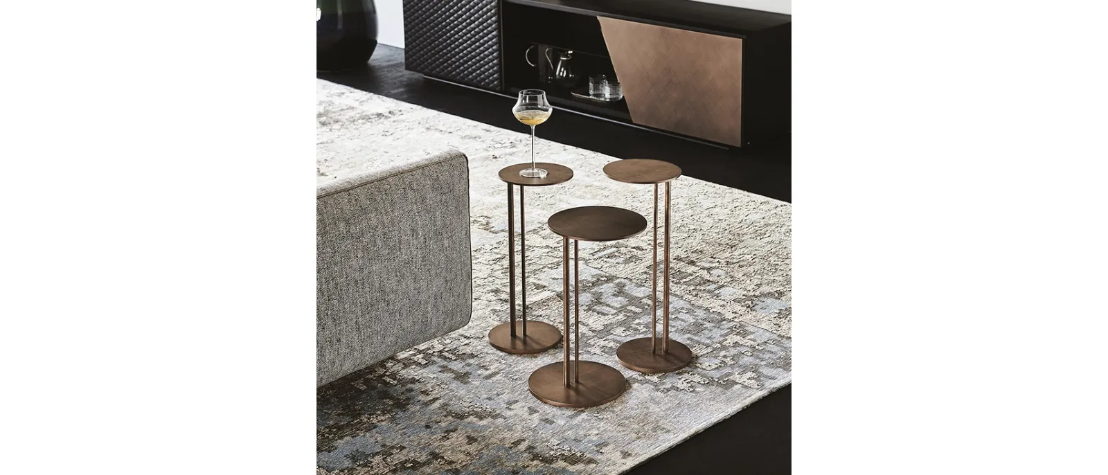 Tavolino in acciaio finitura Brushed Bronze Sting Brushed di Cattelan Italia