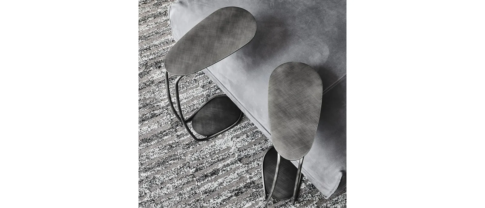 Tavolino con base e piano in acciaio verniciato Yago di Cattelan Italia