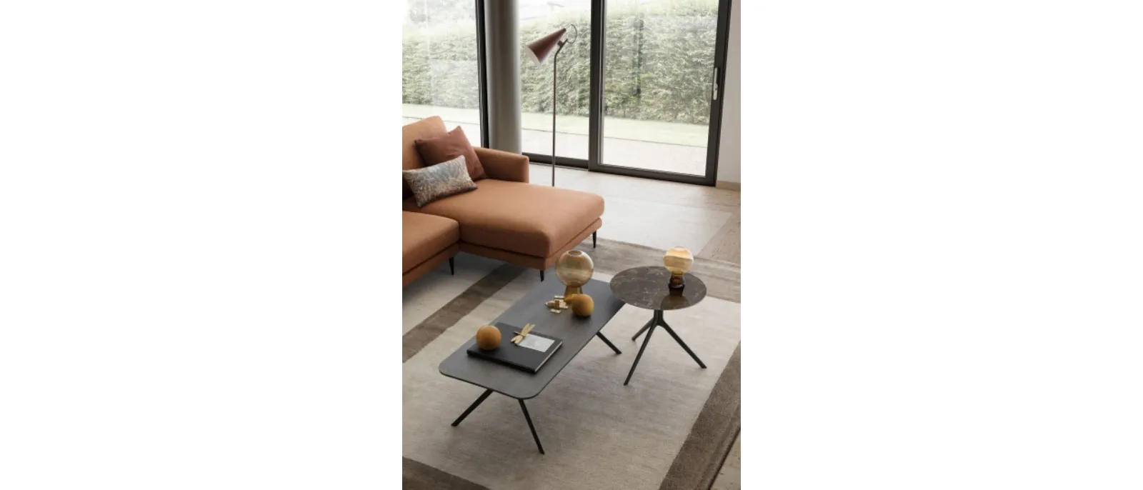 Tavolino Silky in gres o laminato di Le Comfort
