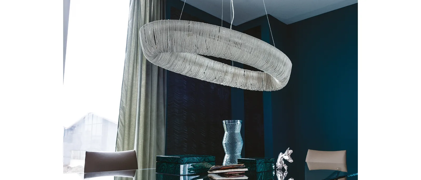 Lampada a sospensione composta da catenelle in alluminio Cellini di Cattelan Italia