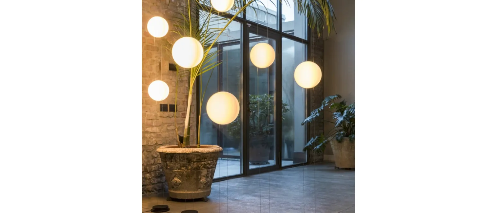 Lampada terra soffitto Orbit di Mogg