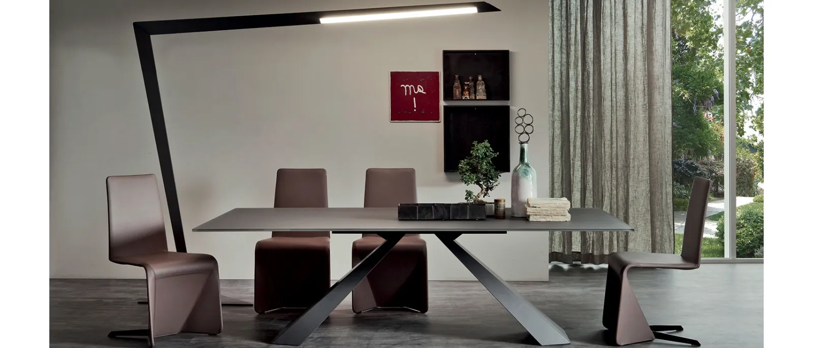 Lampada da terra in acciaio verniciato e luci led Zed di Cattelan Italia