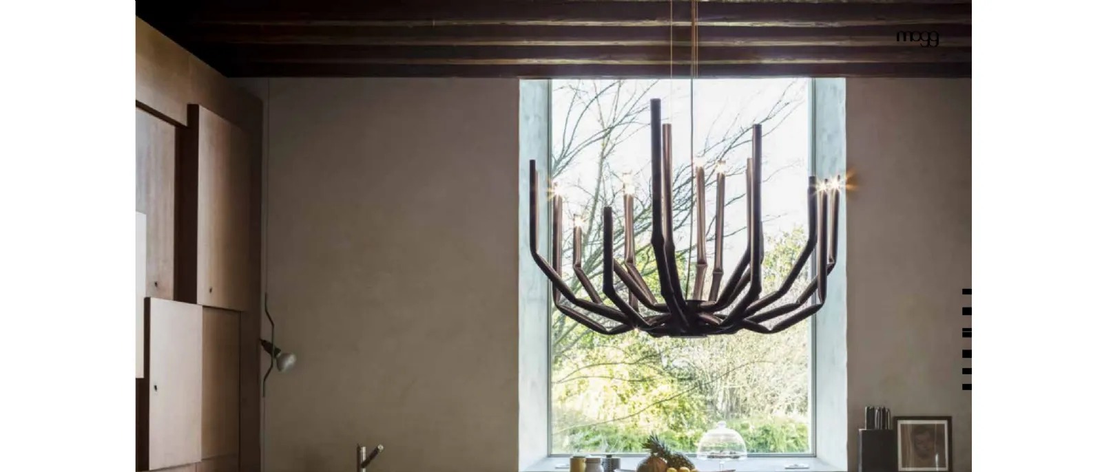 Lampada a sospensione di design composta da tubi di ferro piegati TO BE di Moog