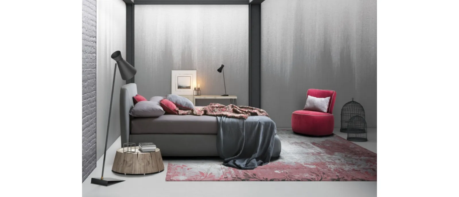 Letto in tessuto imbottito con testiera Belmondo di Le Comfort