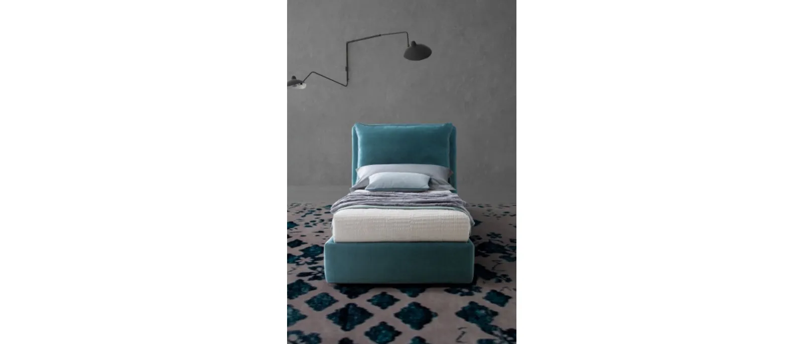 Letto singolo in tessuto imbottito con testiera Fris di Le Comfort