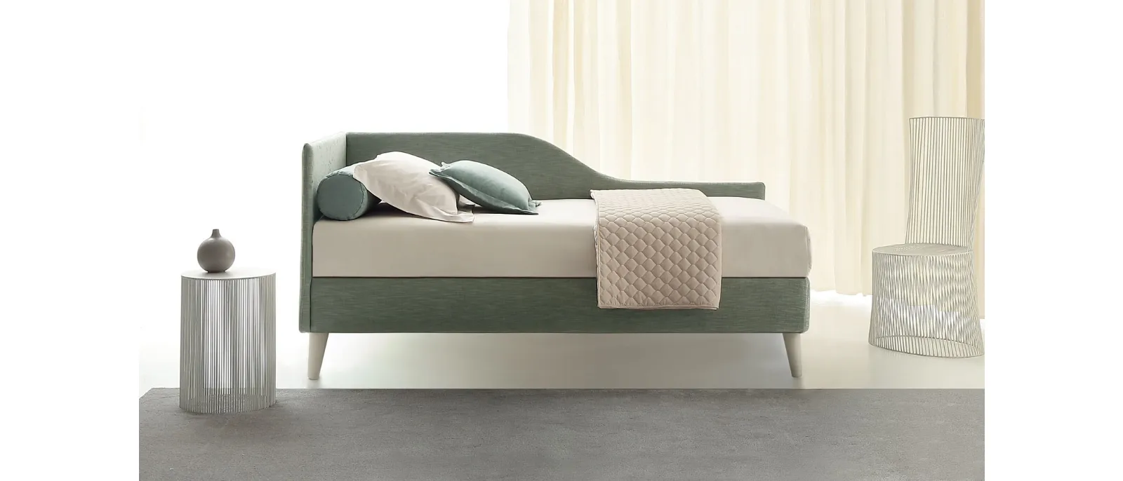 Daybed singolo Golf 131 in tessuto di Oggioni