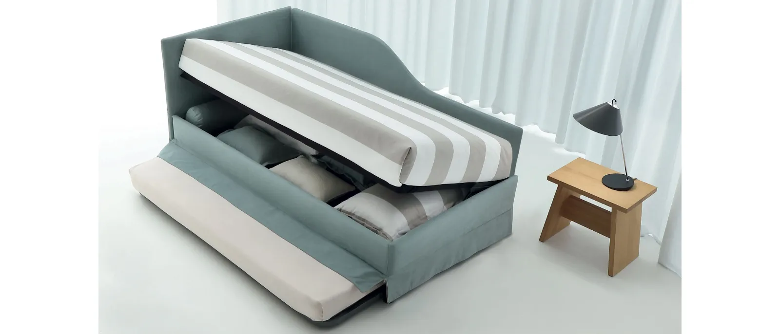 Daybed singolo in tessuto con letto estraibile e contenitore Golf 331 di Oggioni