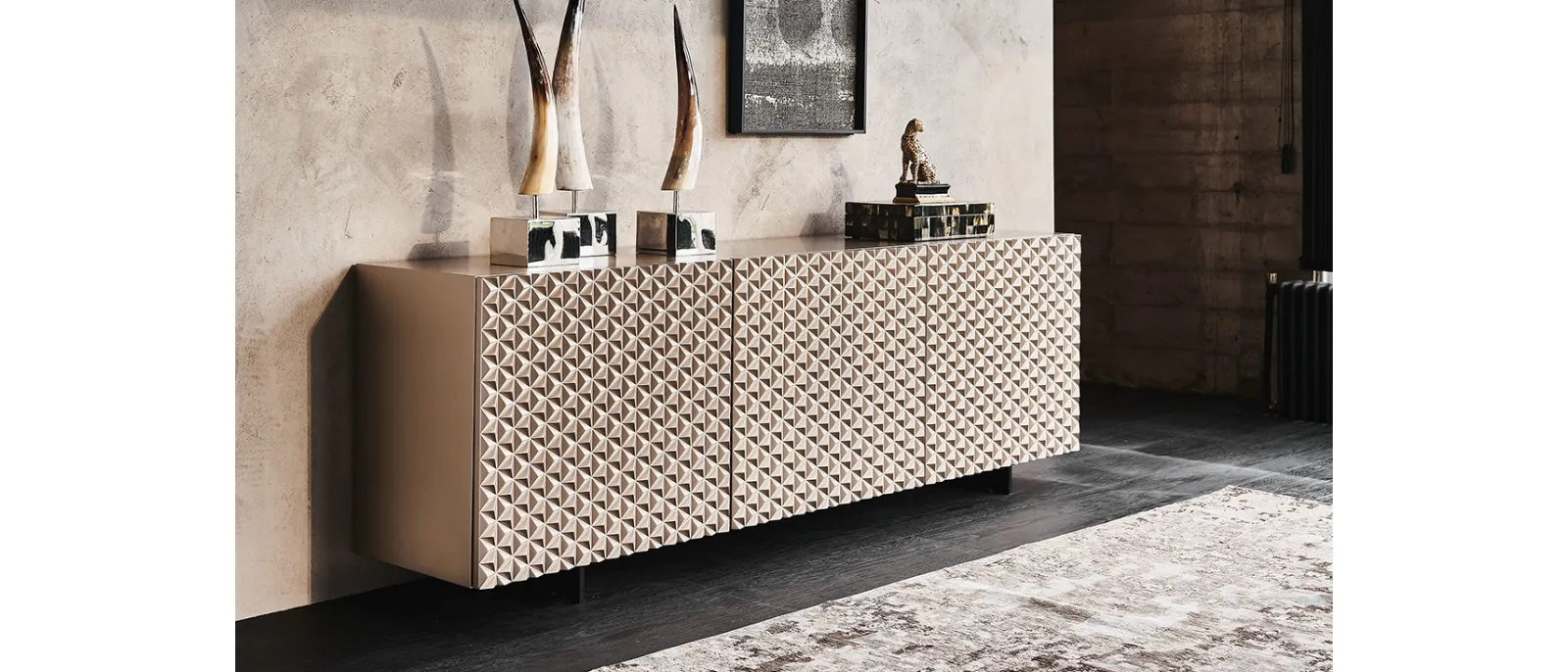 Madia Royalton in legno con ante in poliuretano laccato Cattelan Italia