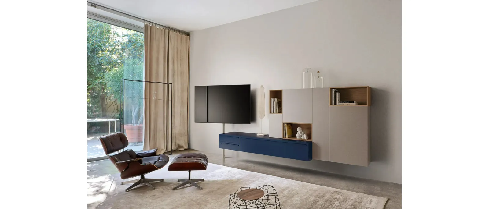 Mobile Porta Tv Tv Video in laccato di Sangiacomo