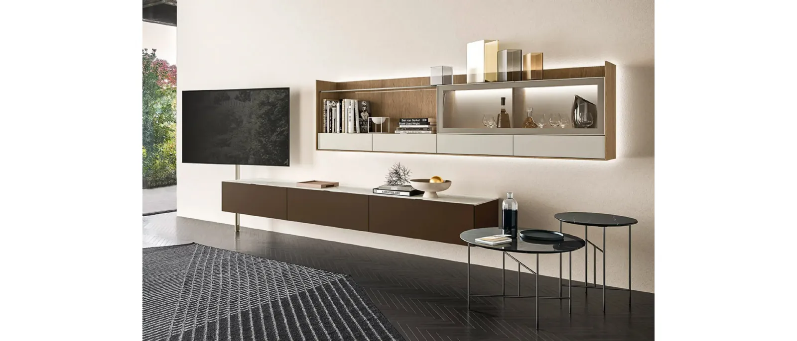 Mobile Porta Tv Tv Video in laccato di Sangiacomo