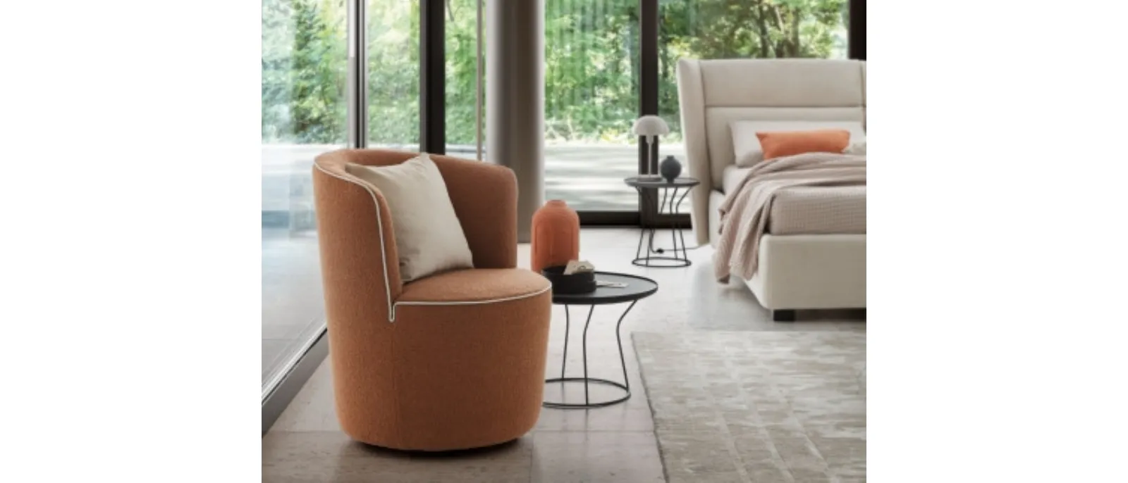 Poltroncina in tessuto Dafne di Le Comfort