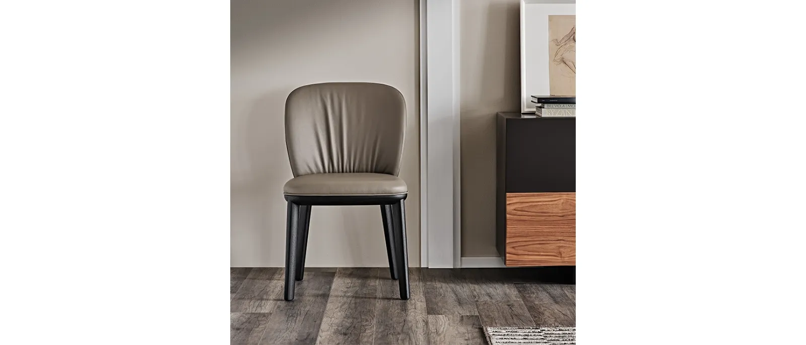 Sedia in legno con rivestimento in pelle Chris di Cattelan Italia