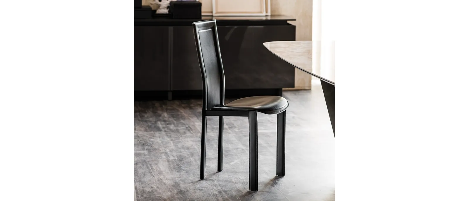 Sedia in acciaio con rivestimento in cuoio Lara di Cattelan Italia