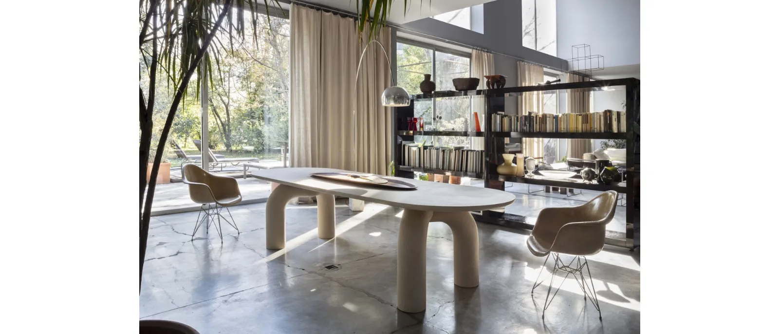 Tavolo di design Elephante di Mogg