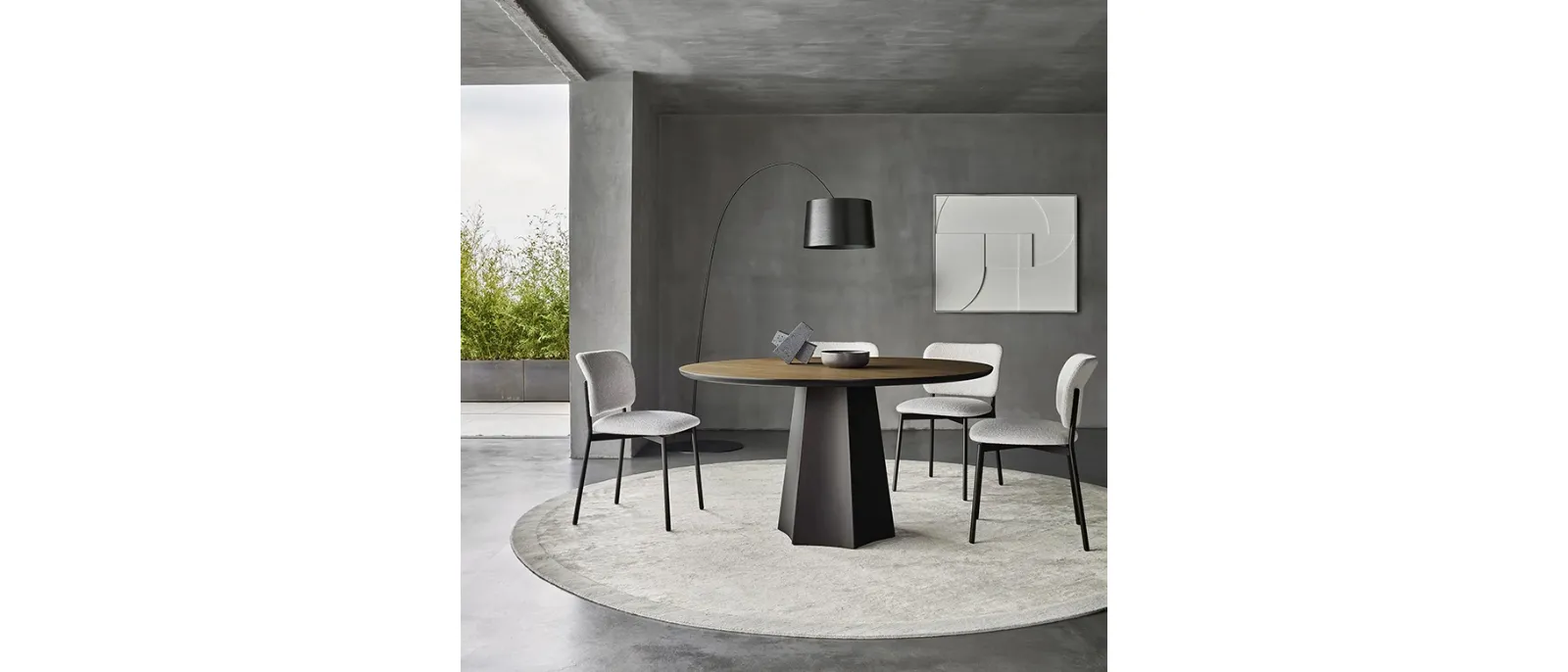 Tavolo rotondo Poliedro in Rovere Termotrattato di Sangiacomo